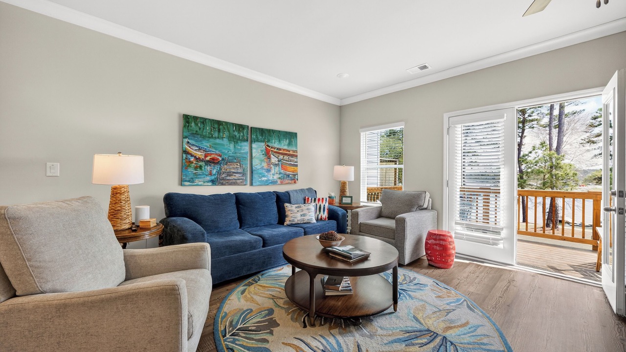 Photo of Livingroom in Eatonton