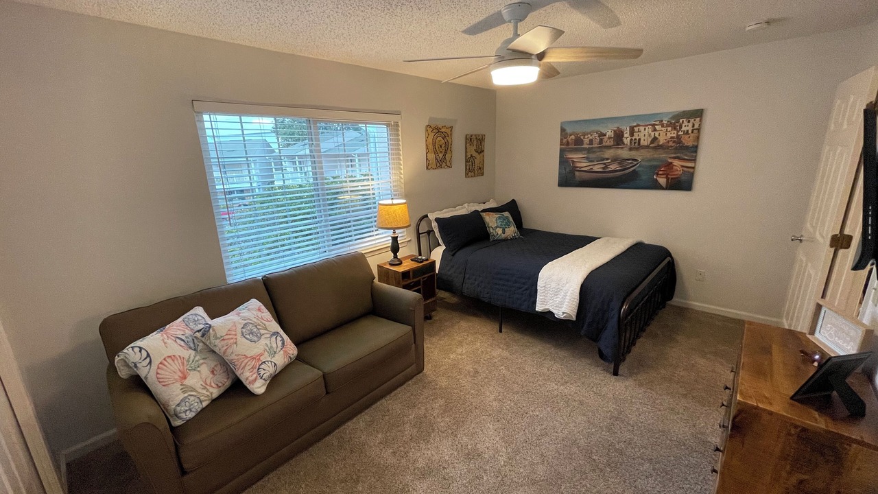 Photo of Bedroom in Miramar Beach