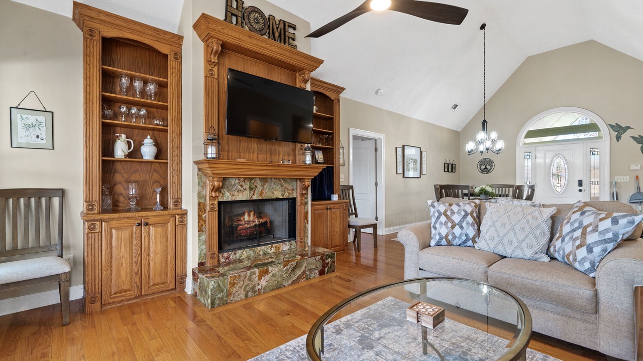 Photo of Livingroom in Eatonton