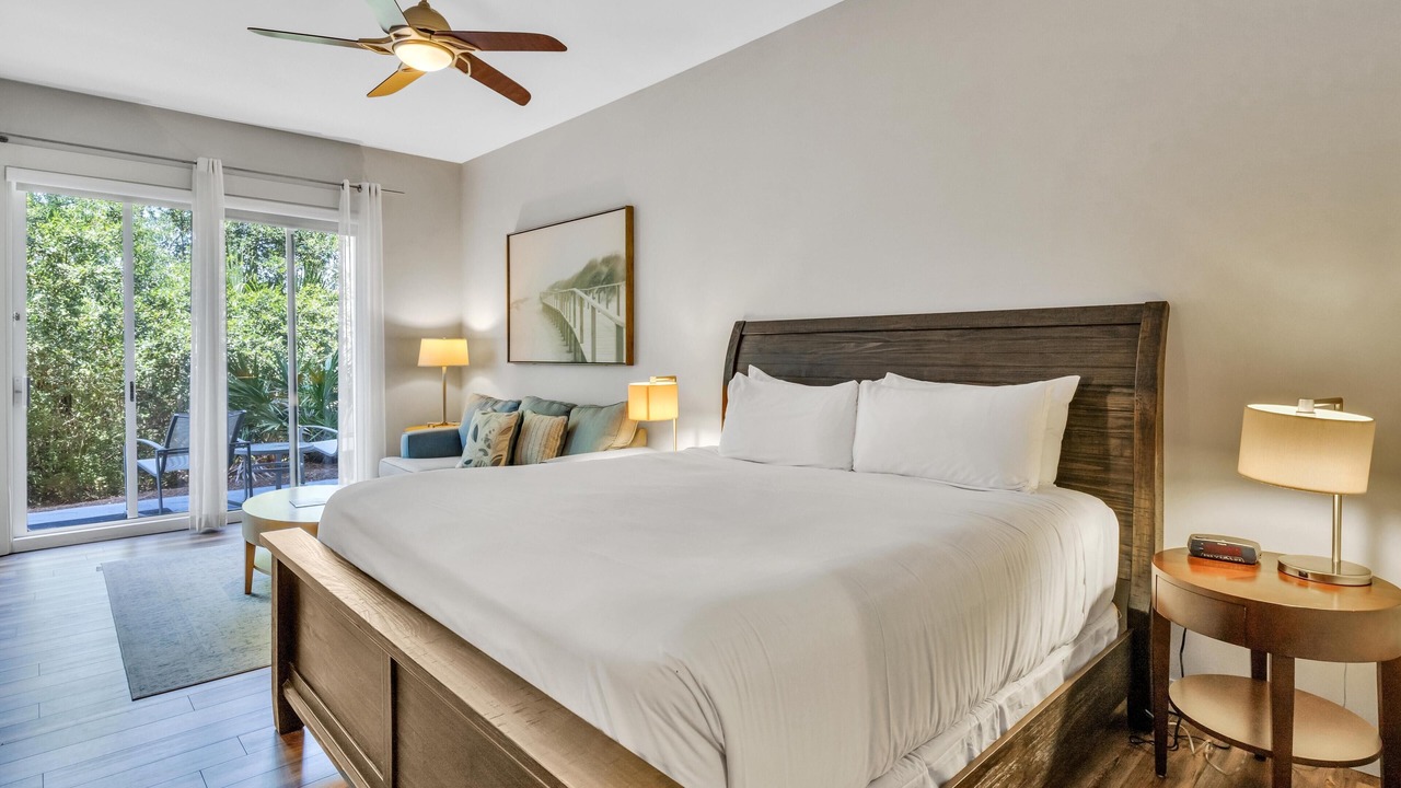 Photo of Bedroom in Baytowne Wharf