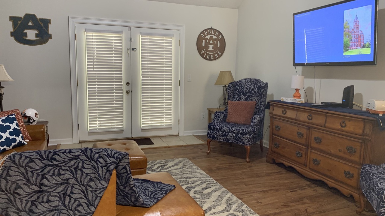 Photo of Livingroom in Auburn