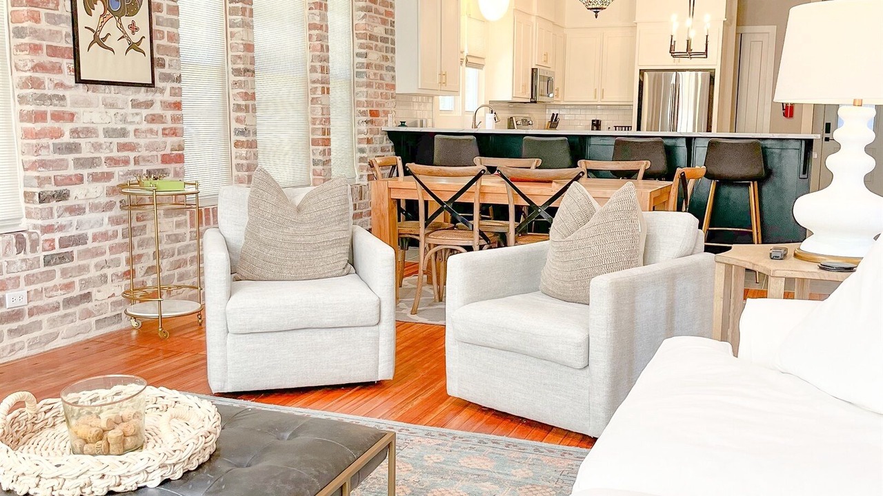 Photo of Livingroom in Laurel
