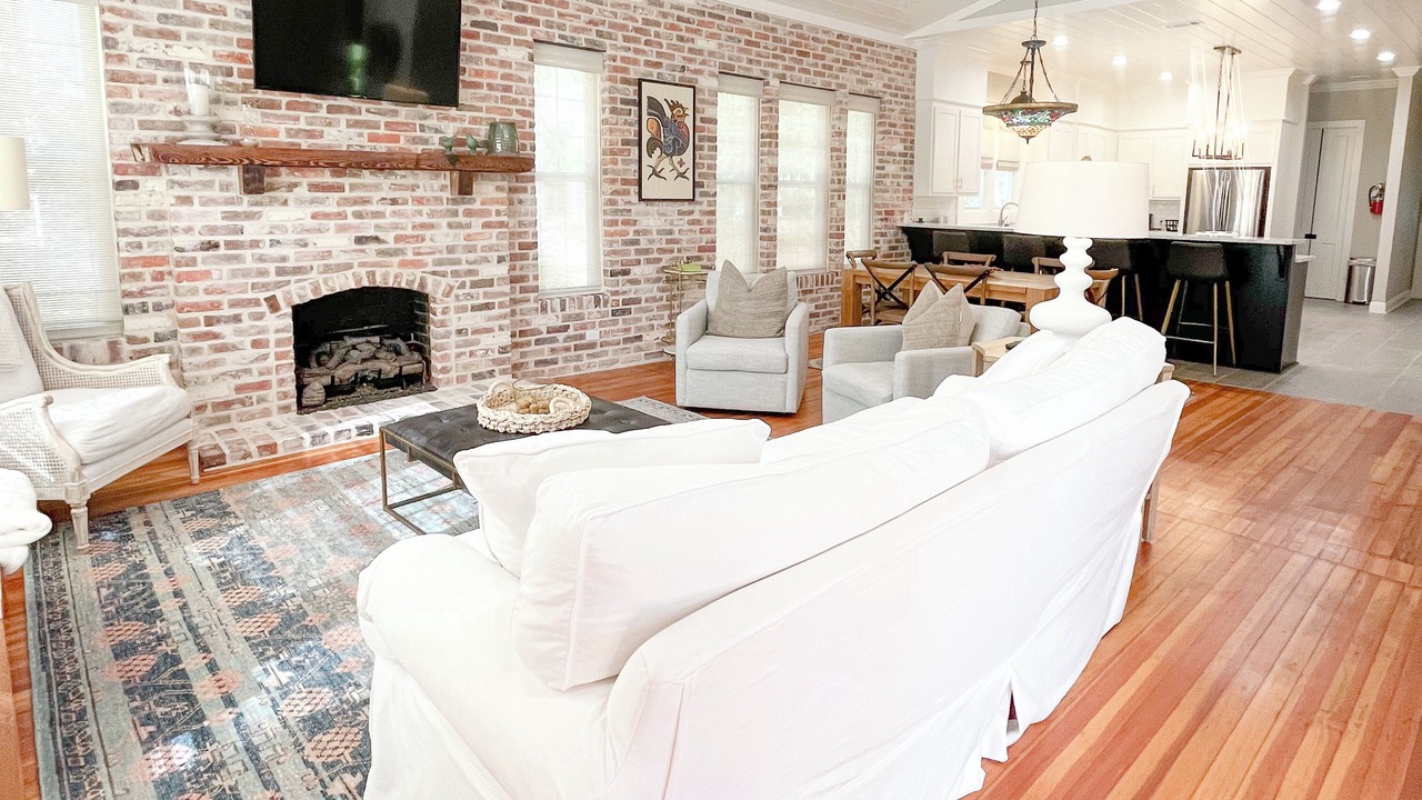 Photo of Livingroom in Laurel