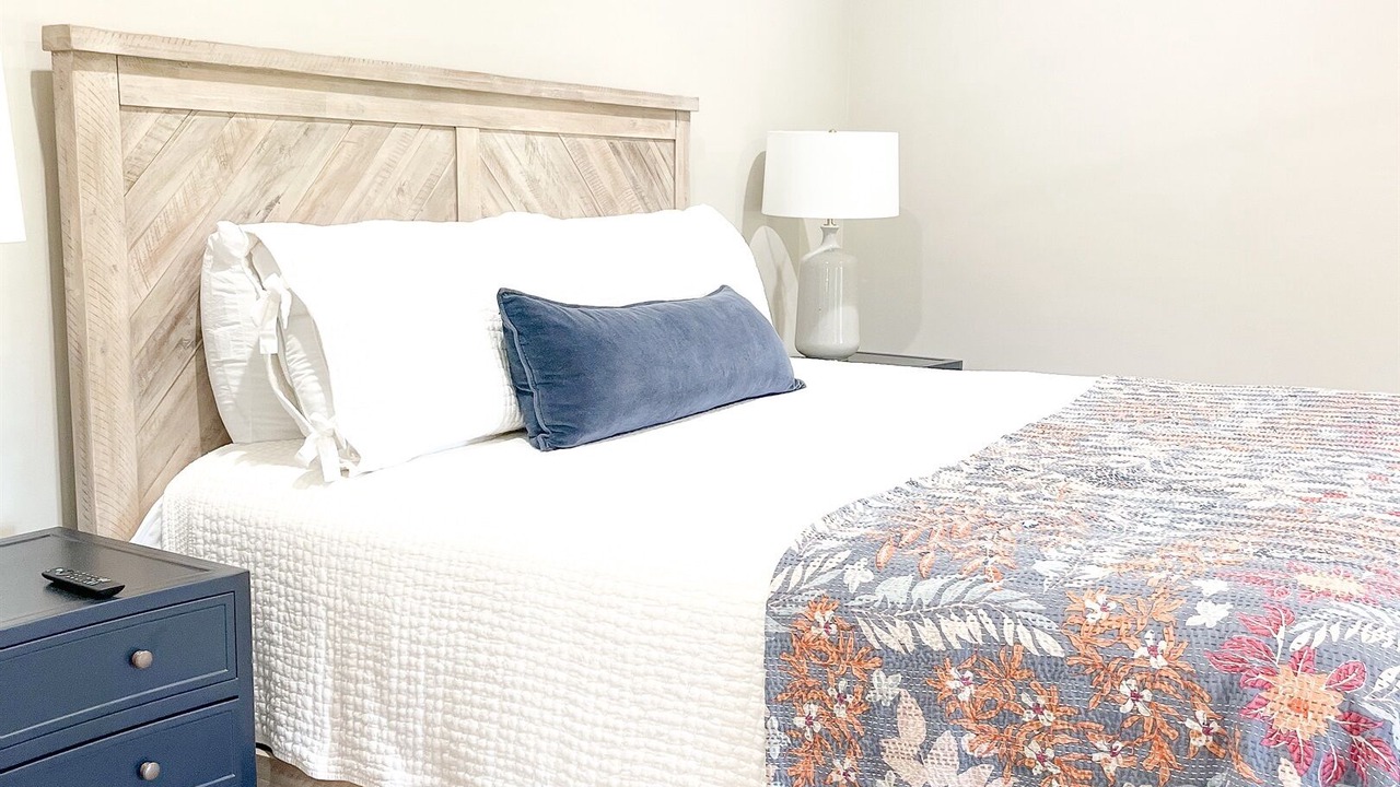 Photo of Bedroom in Laurel