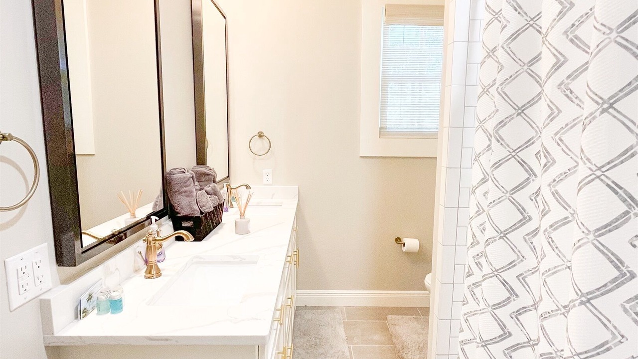 Photo of Bathroom in Laurel