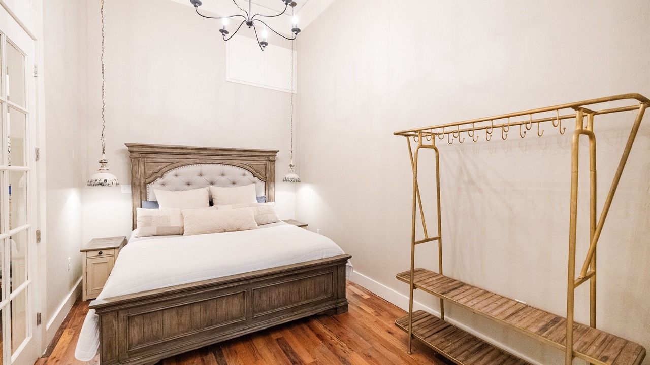 Photo of Bedroom in Laurel