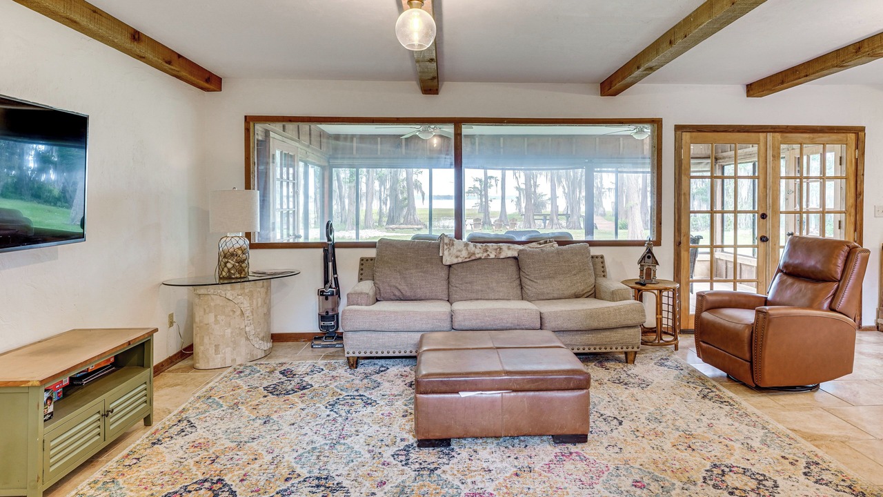 Photo of Livingroom in Melrose