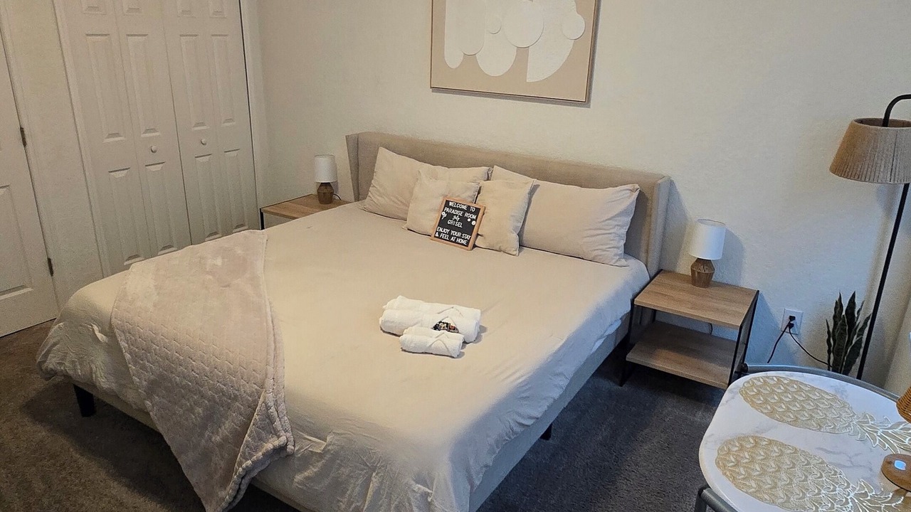 Photo of Bedroom in Regal Palms