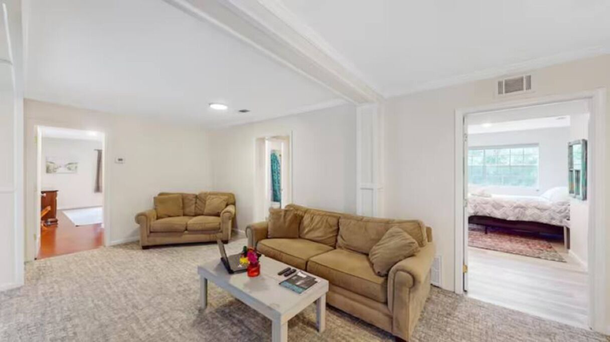 Photo of Livingroom in Ono Island