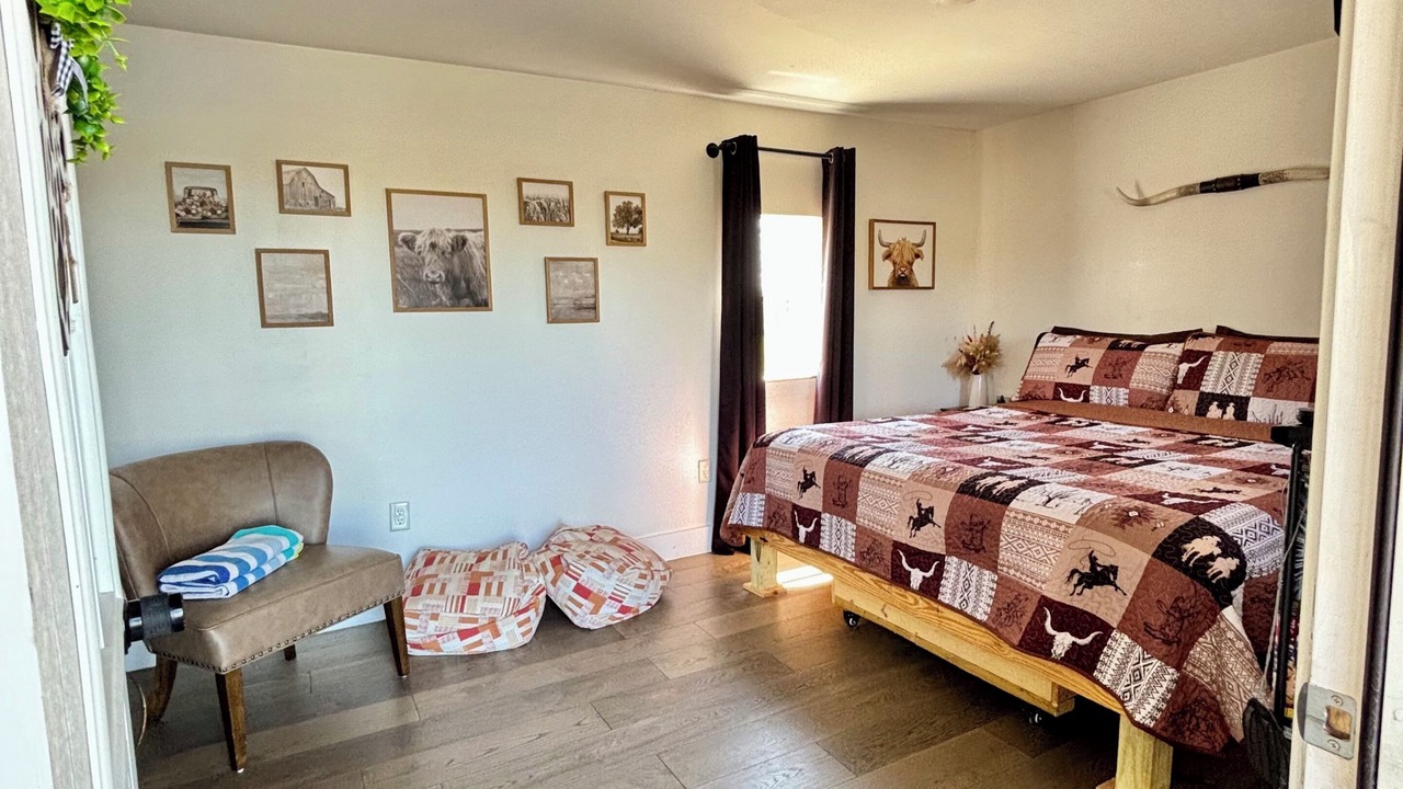Photo of Bedroom in De Funiak Springs