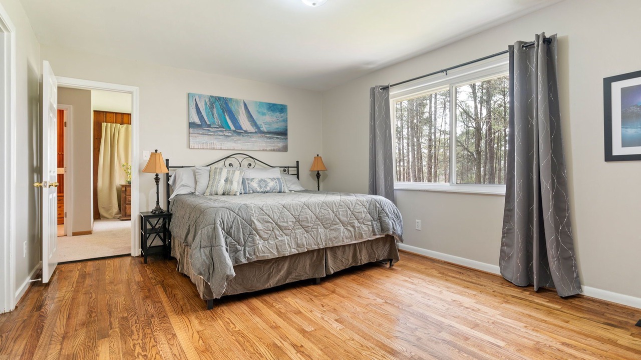 Photo of Bedroom in Gardendale