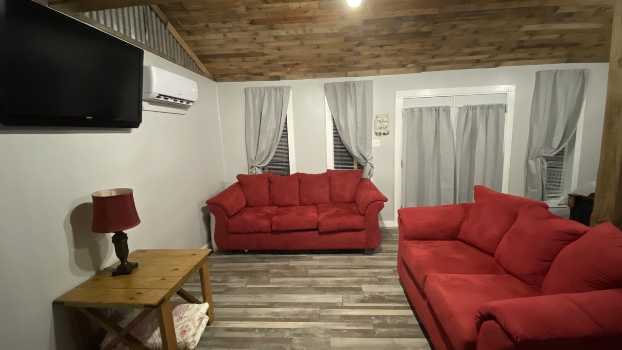 Photo of Livingroom in Crowville