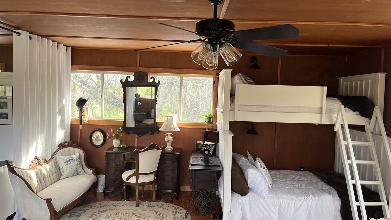 Photo of Bedroom in Canton