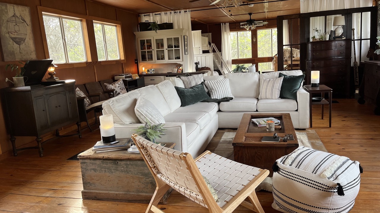 Photo of Livingroom in Canton