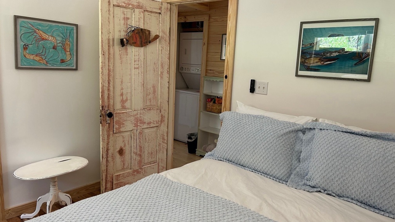 Photo of Bedroom in Alabama Gulf Coast