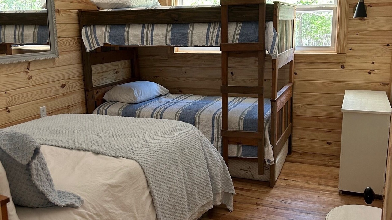 Photo of Bedroom in Alabama Gulf Coast