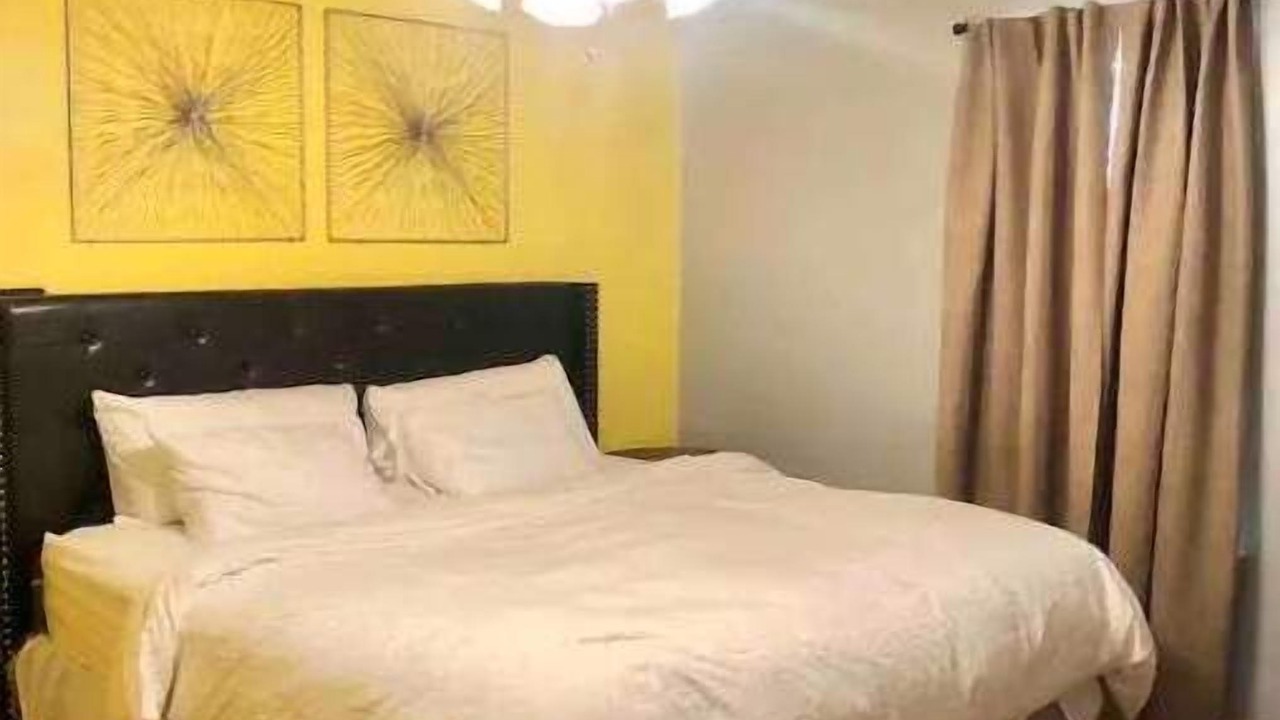 Photo of Bedroom in Valdosta