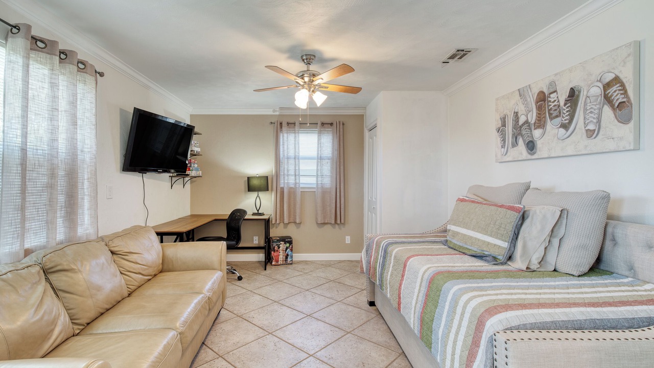 Photo of Bedroom in Ormond Beach Plaza