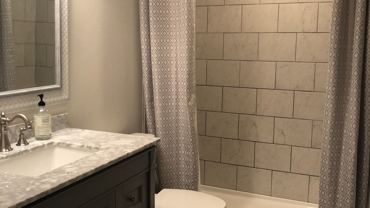 Photo of Bathroom in Ono Island
