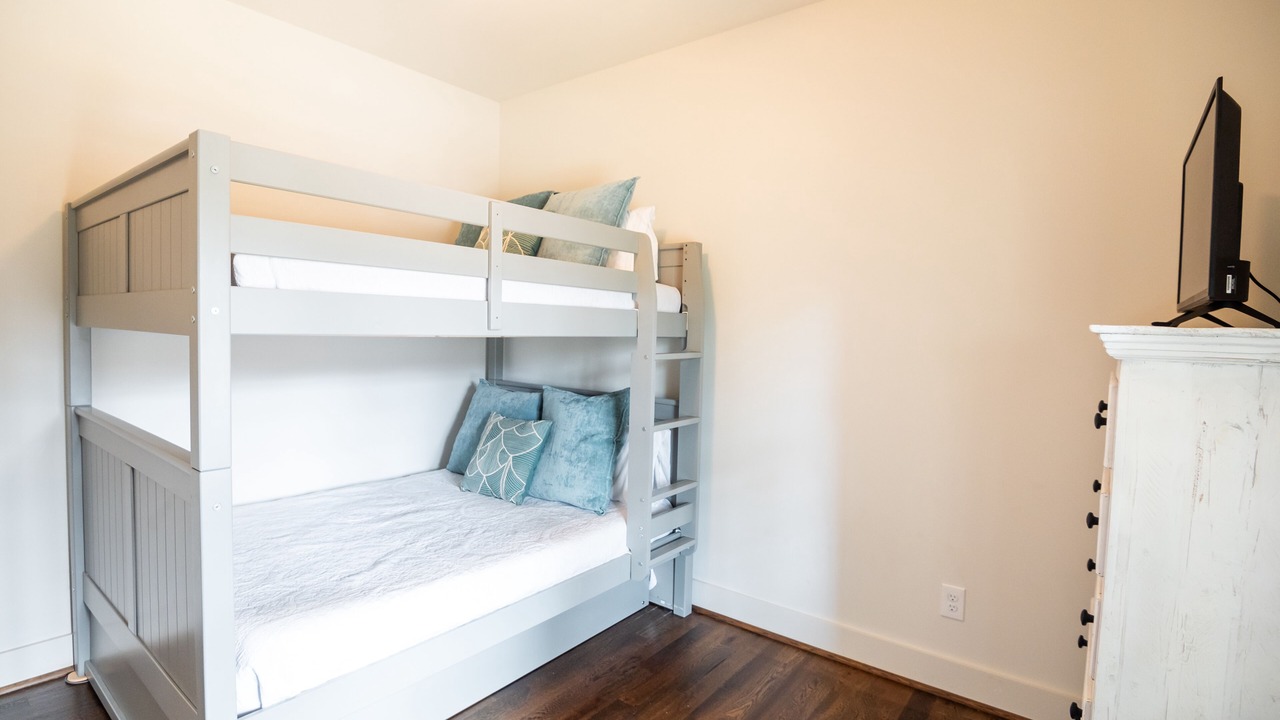 Photo of Bedroom in Tallassee