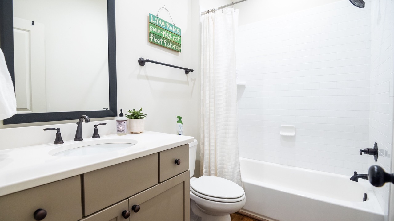 Photo of Bathroom in Tallassee