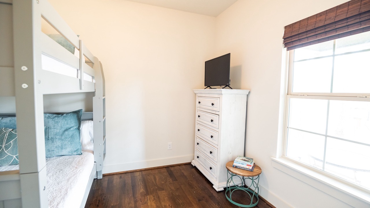 Photo of Bedroom in Tallassee