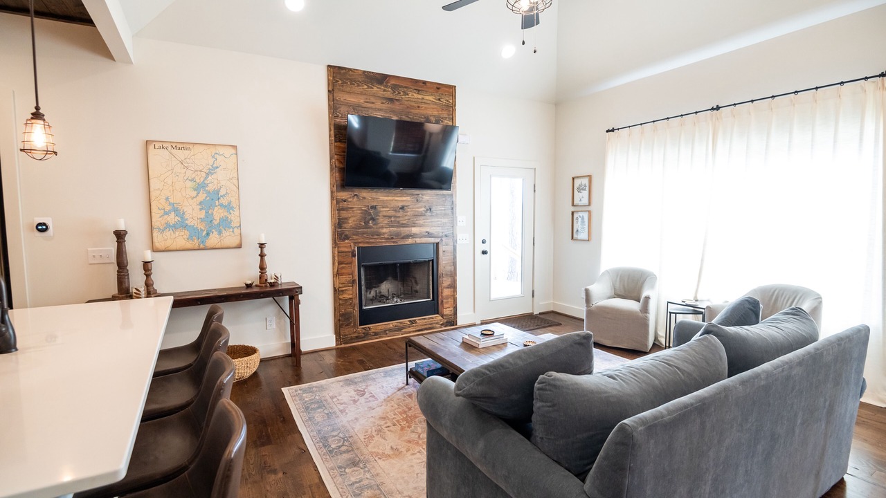 Photo of Livingroom in Tallassee