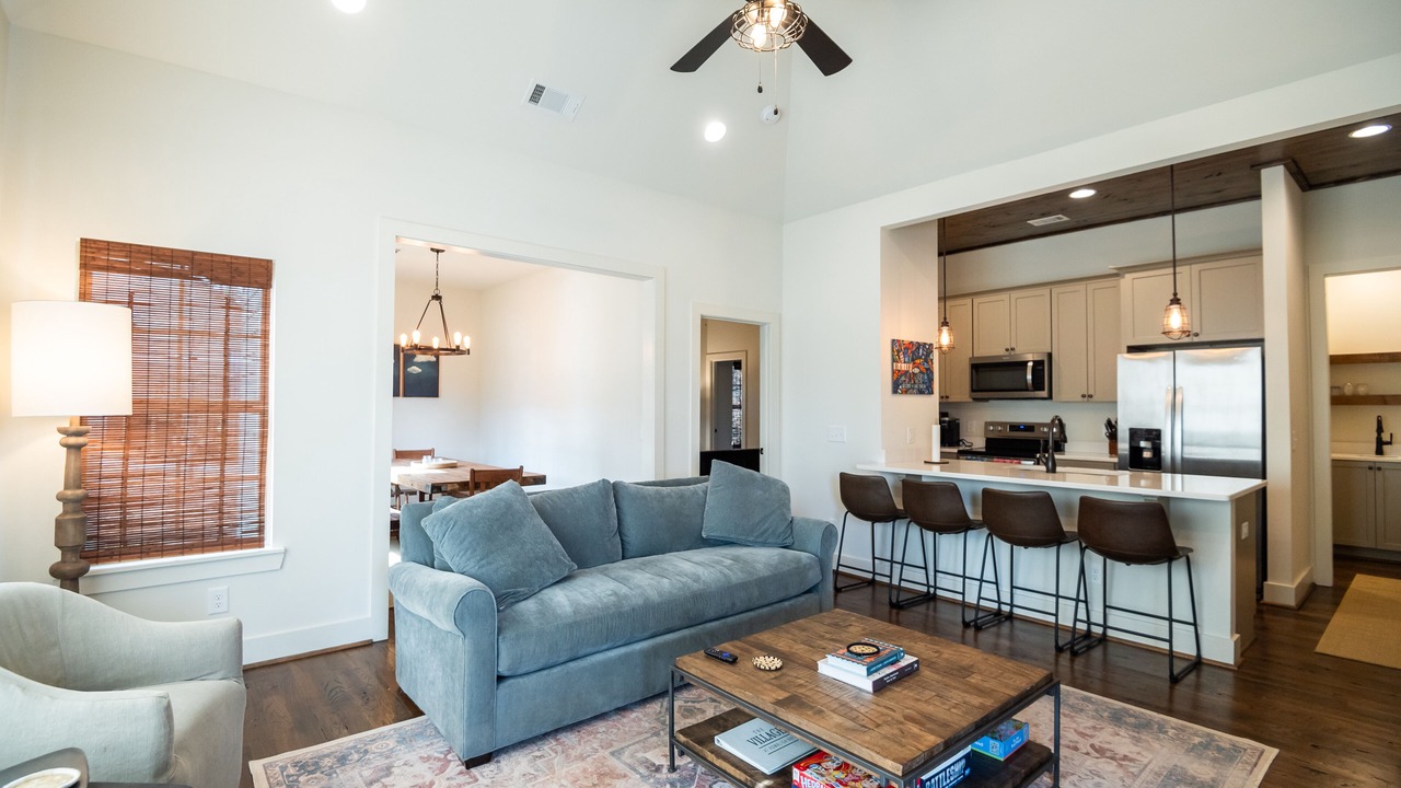 Photo of Livingroom in Tallassee