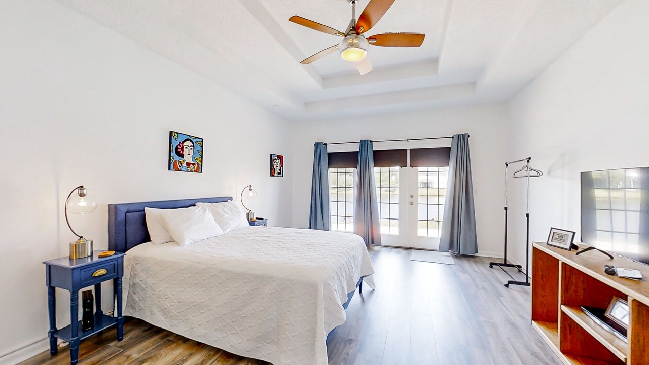 Photo of Bedroom in Westside