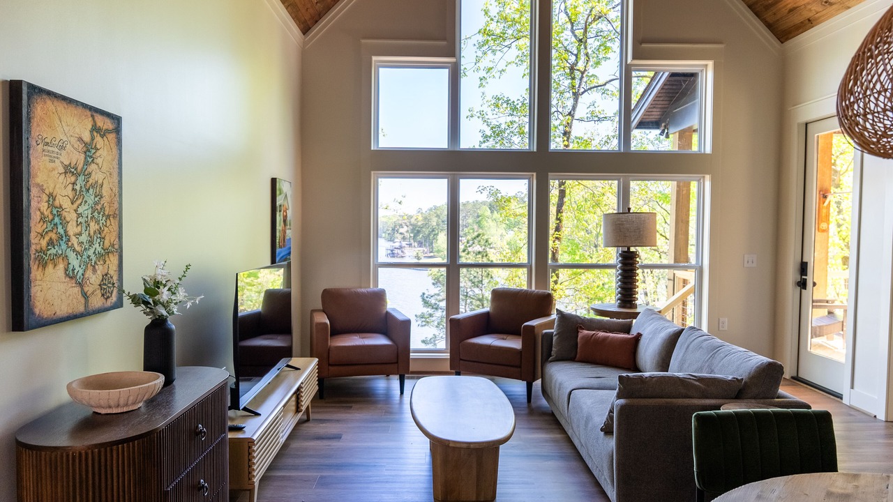 Photo of Livingroom in Jacksons' Gap