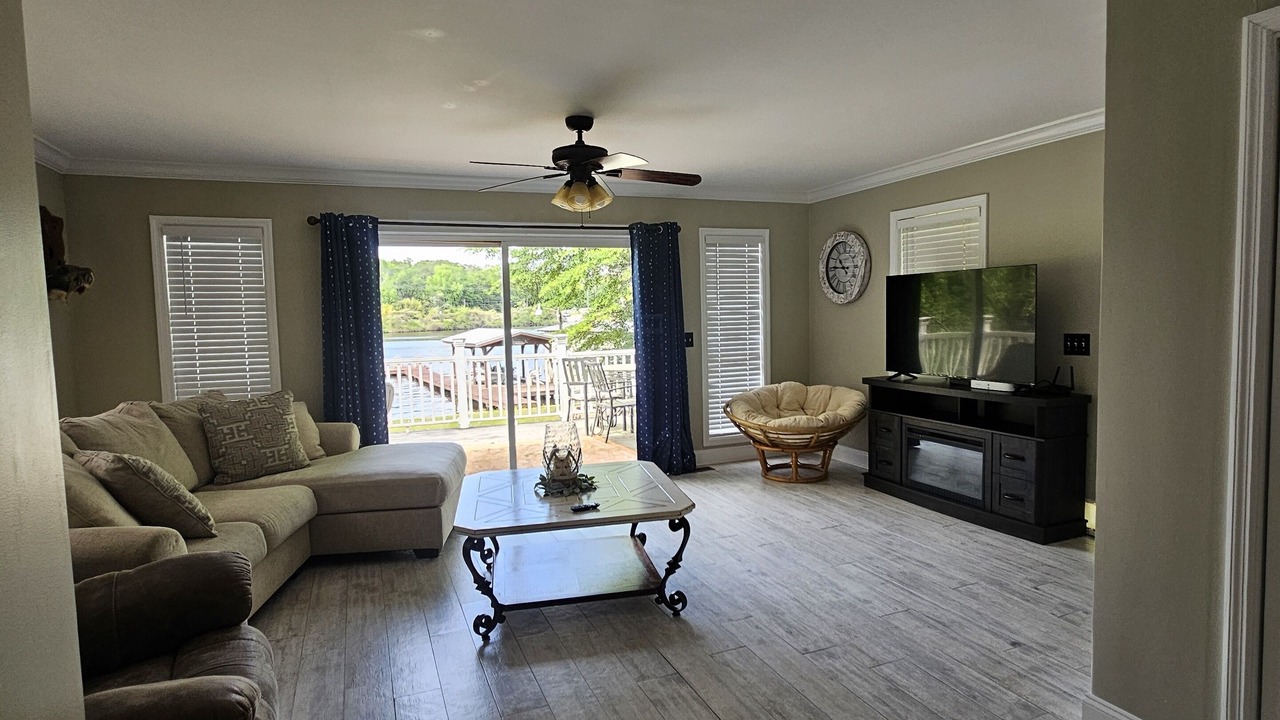 Photo of Livingroom in Warwick
