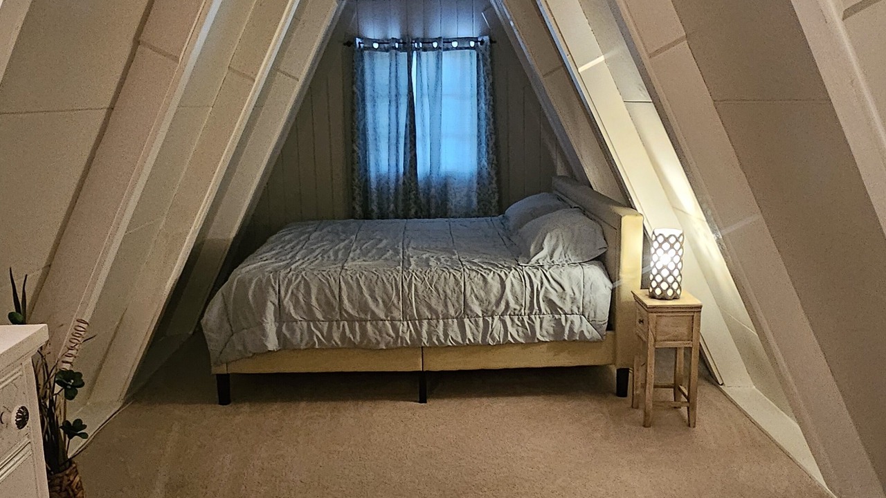 Photo of Bedroom in Warwick