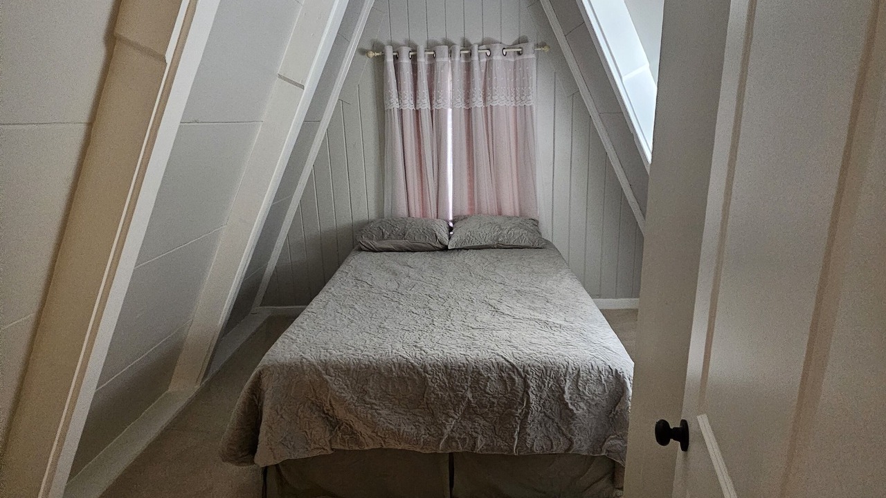 Photo of Bedroom in Warwick