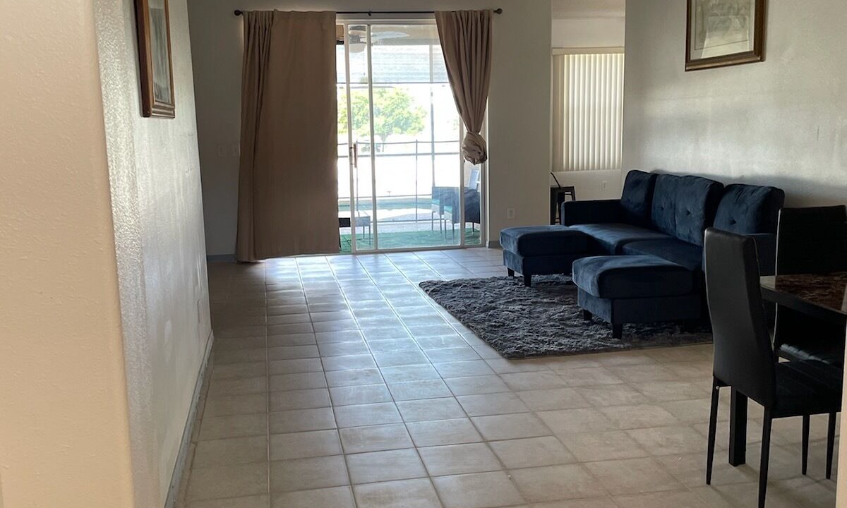 Photo of Livingroom in Sunset Ridge