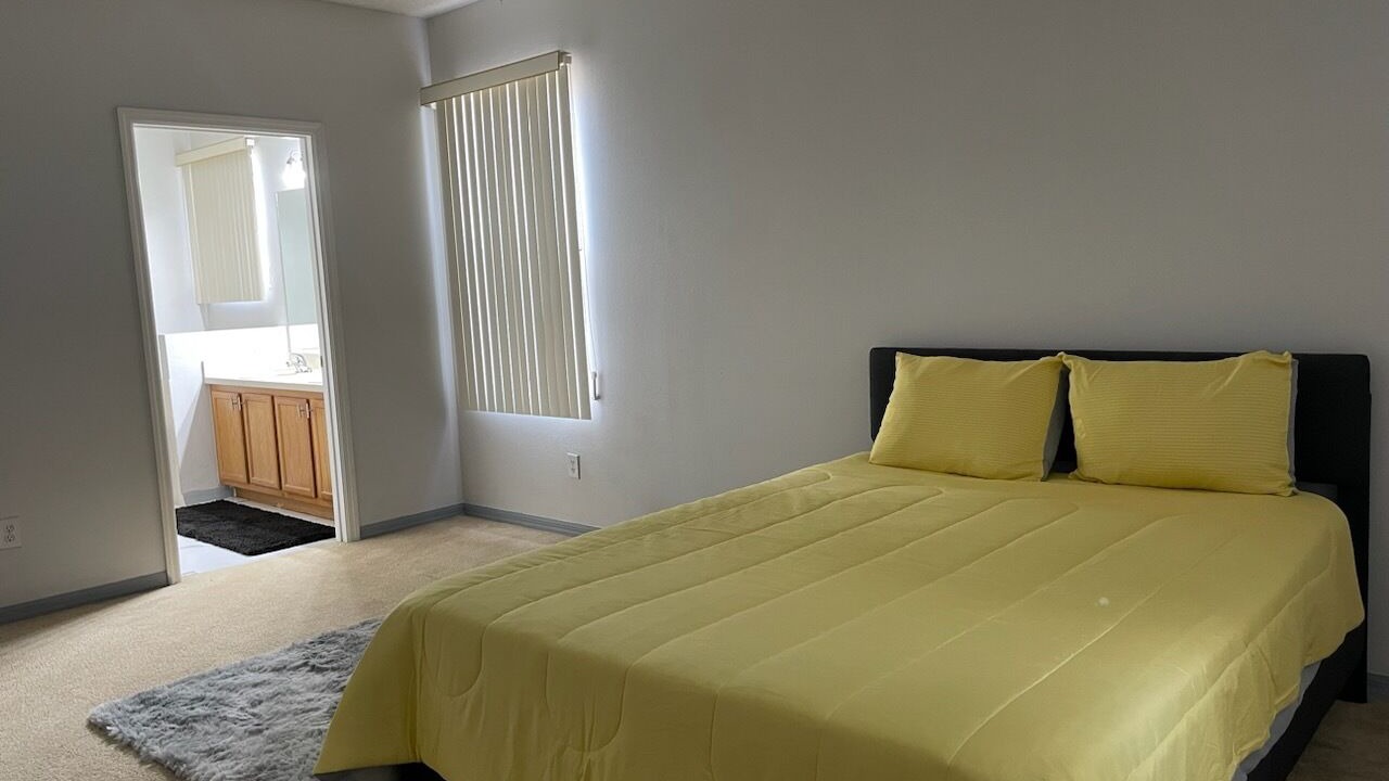 Photo of Bedroom in Sunset Ridge