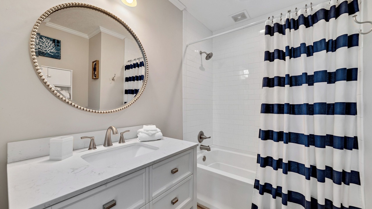 Photo of Bathroom in Ono Island