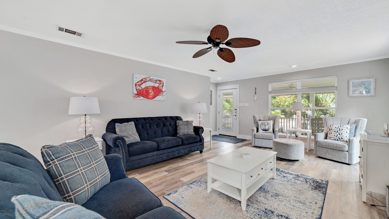 Photo of Livingroom in Ono Island