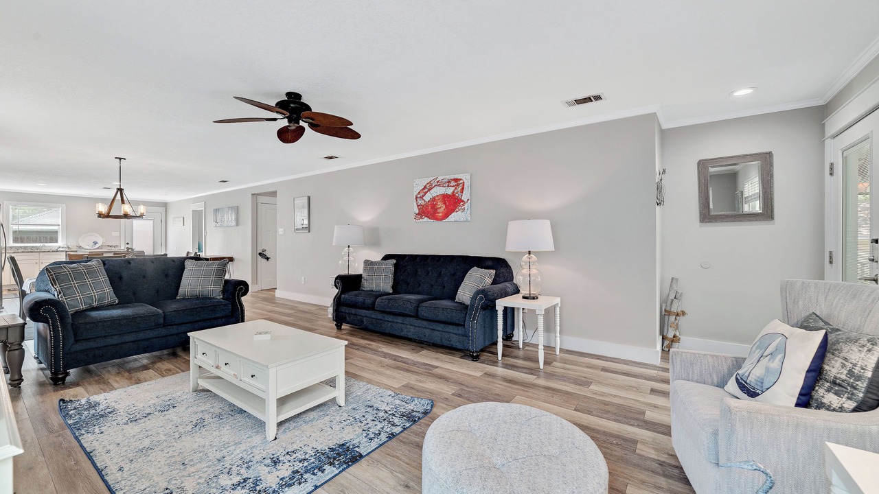 Photo of Livingroom in Ono Island