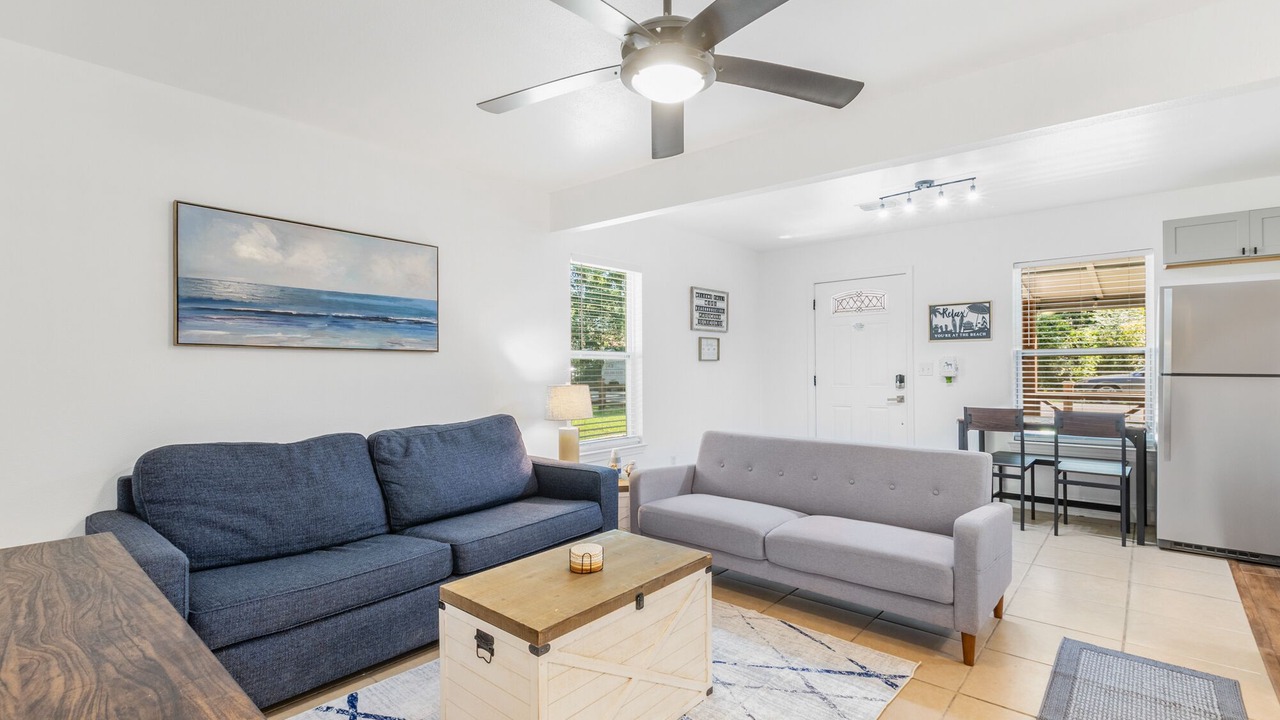 Photo of Livingroom in Foley