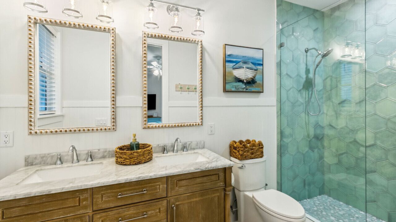 Photo of Bathroom in Fernandina Beach
