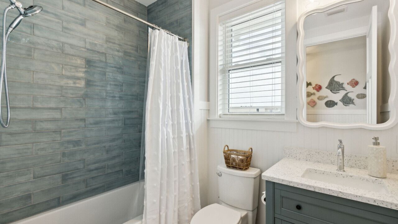 Photo of Bathroom in Fernandina Beach