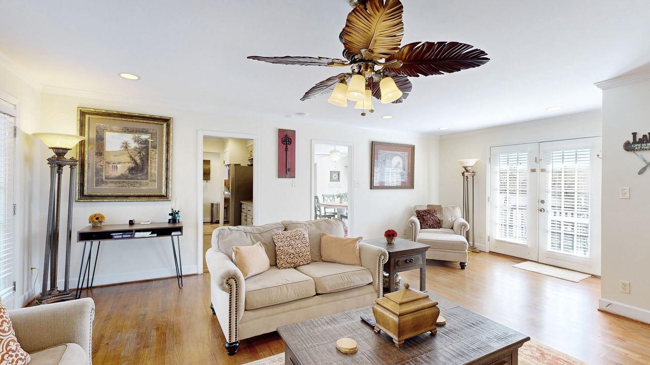 Photo of Livingroom in Northport