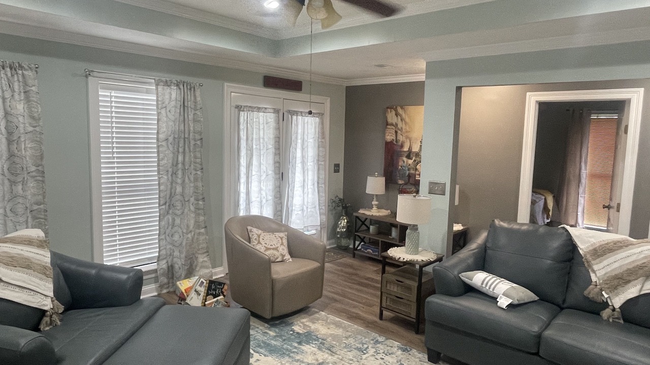 Photo of Livingroom in Pulaski