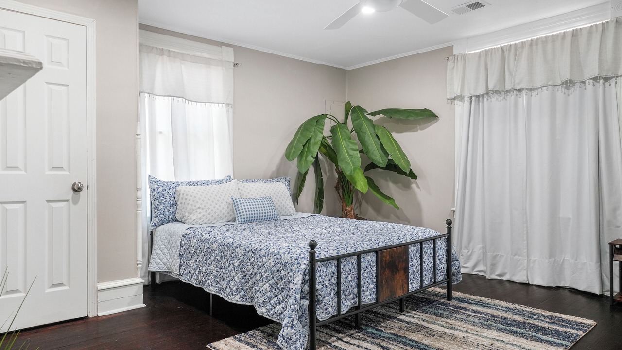Photo of Bedroom in Montgomery