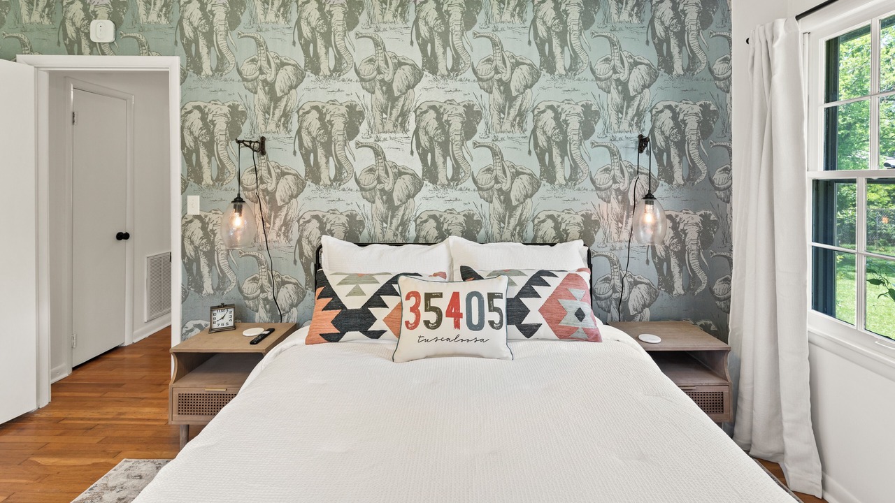 Photo of Bedroom in Tuscaloosa