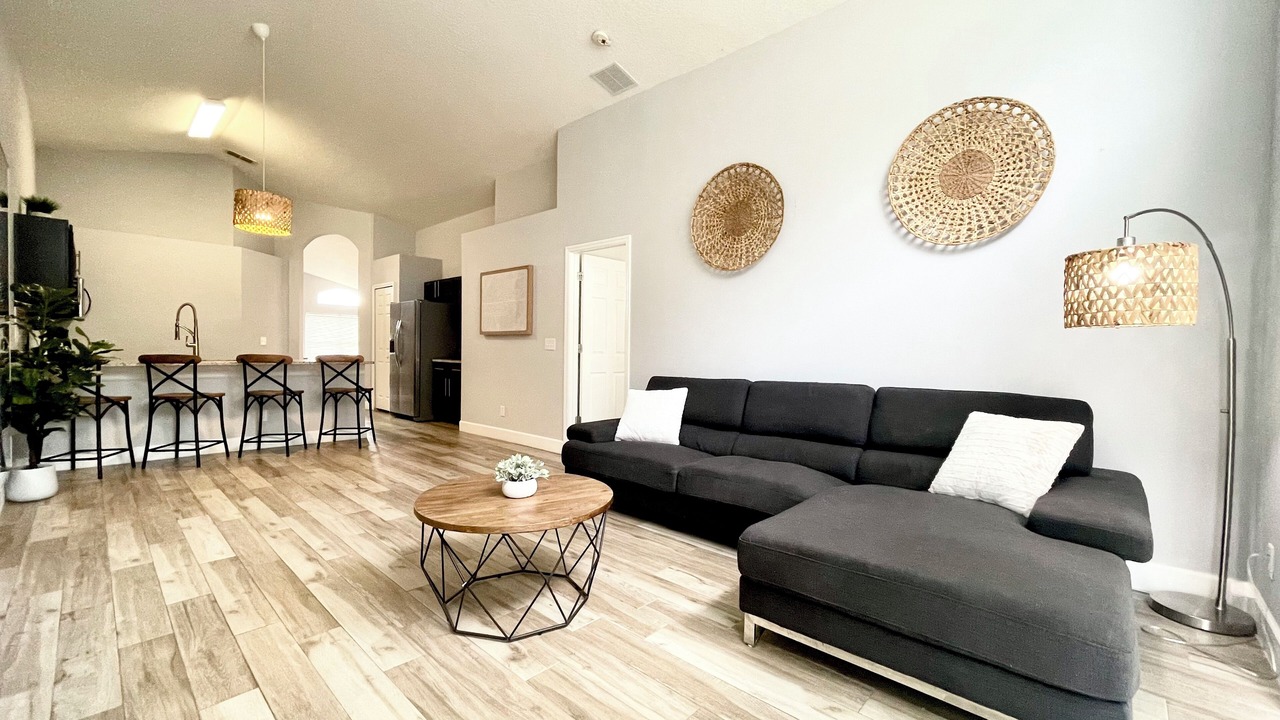 Photo of Livingroom in Four Corners
