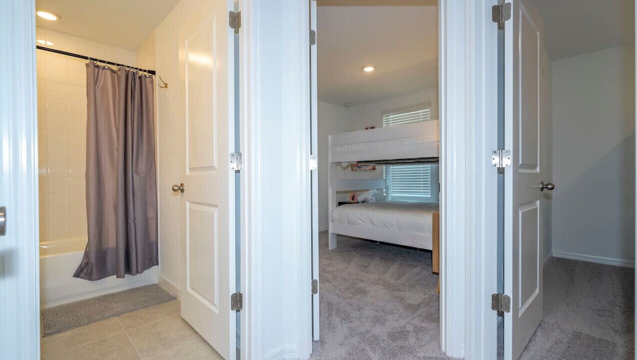 Photo of Bedroom in Davenport