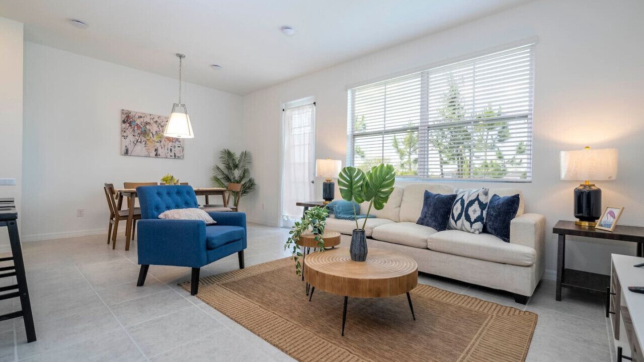 Photo of Livingroom in Davenport