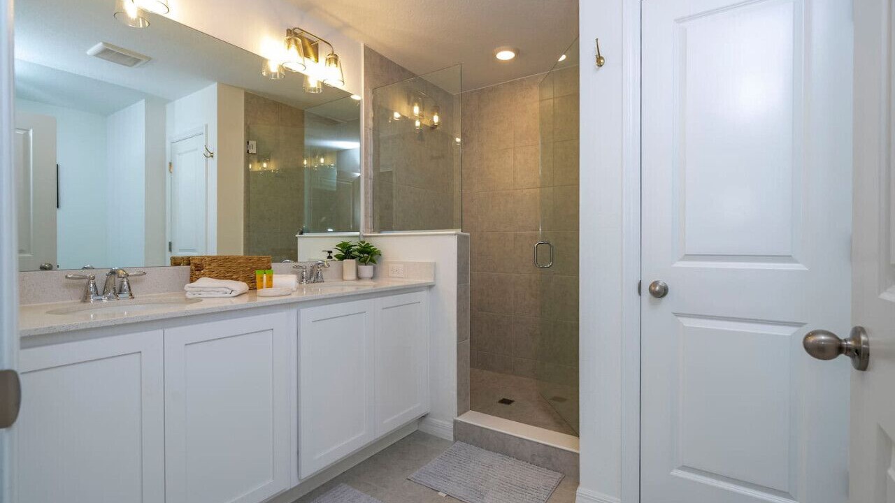 Photo of Bathroom in Davenport