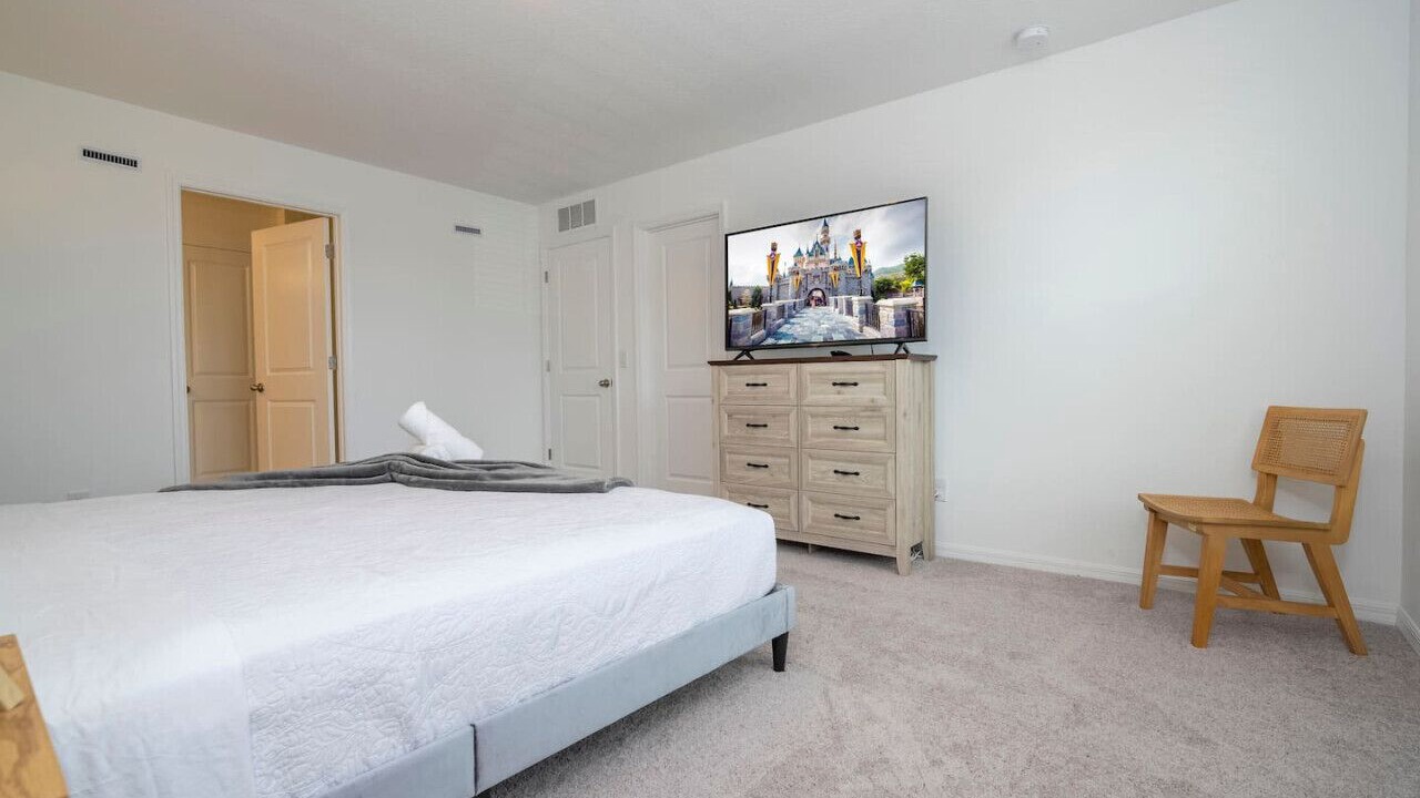 Photo of Bedroom in Davenport